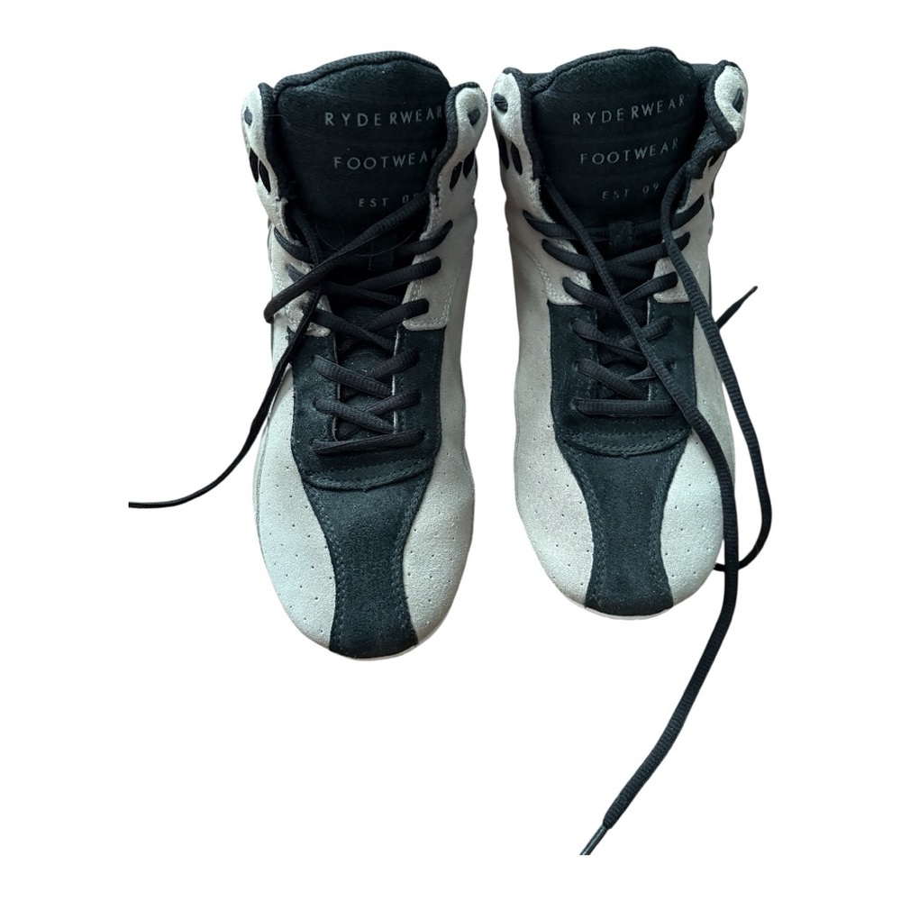 Ryderwear Athletic Shoes in Black and Light Tan